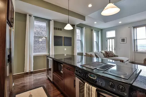 Kitchen - 2121 Deerfield Pl #2, Cincinnati, OH 45206 photo 5 of 5
