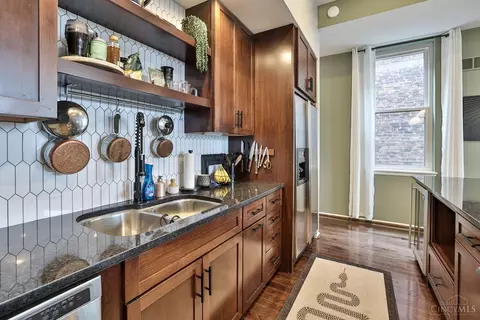 Kitchen - 2121 Deerfield Pl #2, Cincinnati, OH 45206 photo 3 of 5
