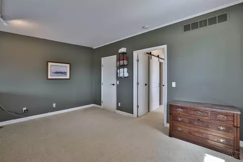 Bedroom - 2121 Deerfield Pl #2, Cincinnati, OH 45206 photo 3 of 4