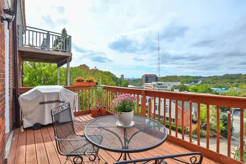 Exterior - 2121 Deerfield Pl #2, Cincinnati, OH 45206 photo 5 of 5