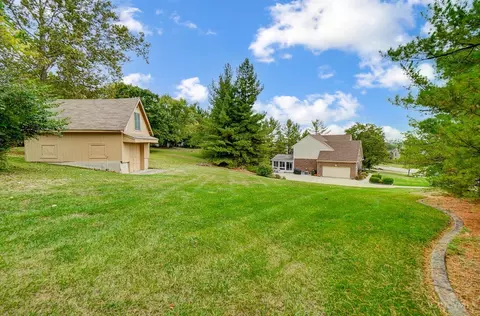 Exterior - 4525 Hampton Pointe Dr, Cincinnati, OH 45248 photo 10 of 10