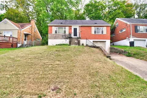1710 Ashbrook Dr, Cincinnati, OH 45238