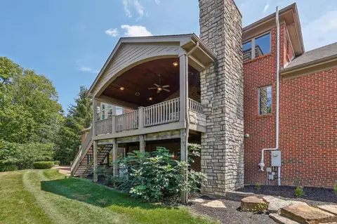 Exterior - 1080 River Forest Dr, Hamilton Township, OH 45039 photo 2 of 10