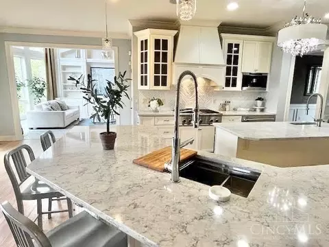 Kitchen - 1080 River Forest Dr, Hamilton Township, OH 45039 photo 1 of 10