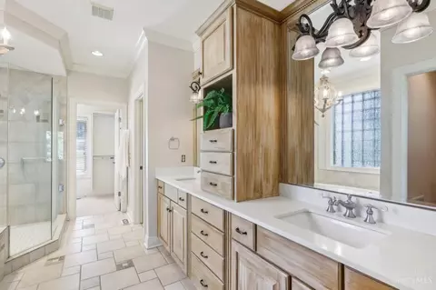 Bath - 1080 River Forest Dr, Hamilton Township, OH 45039 photo 1 of 7