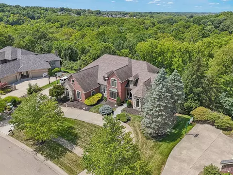 View/Area - 1080 River Forest Dr, Hamilton Township, OH 45039 photo 1 of 6