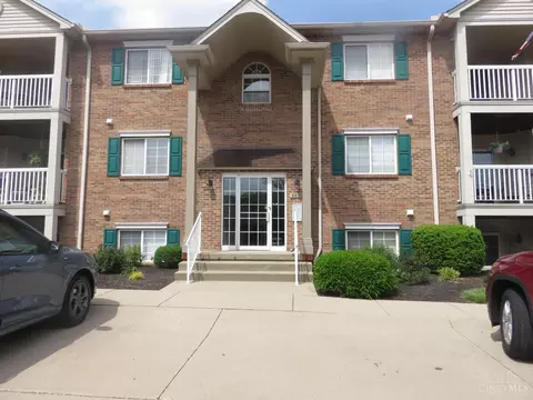 8830 Carrousel Park Cir #42, Colerain Twp, OH 45251