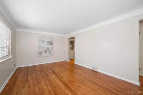 Living - 5155 Bell Ave, Blue Ash, OH 45242 photo 1 of 4
