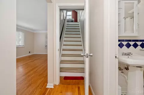 Entry Way - 5155 Bell Ave, Blue Ash, OH 45242 photo 2 of 3