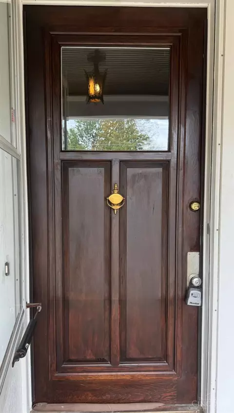Entry Way - 892 Beech Ave, Cincinnati, OH 45205 photo 1 of 3