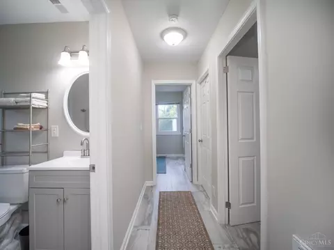 Entry Way - 1009 Lindale Ct, Lincoln Heights, OH 45215 photo 1 of 1