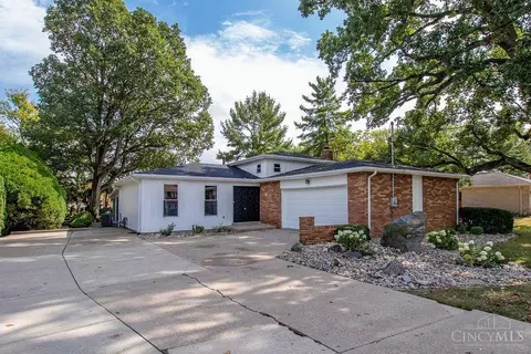 8586 Monticello Dr, West Chester, OH 45069