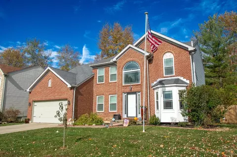 1084 Ridgepointe Dr, Batavia, OH 45103