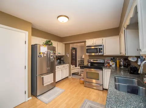 Kitchen - 2335 Bretton Dr, Cincinnati, OH 45244 photo 3 of 3