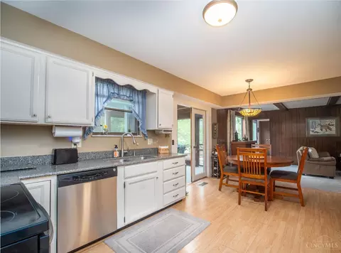 Kitchen - 2335 Bretton Dr, Cincinnati, OH 45244 photo 1 of 3