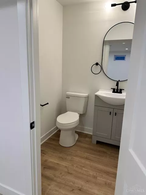 Bath - 5405 Whetsel Ave, Cincinnati, OH 45227 photo 4 of 4