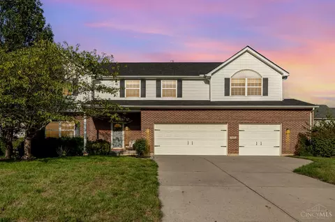 5082 Cross Creek Ln, Milford, OH 45150