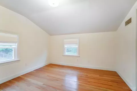 Bedroom - 7635 Forest Rd, Cincinnati, OH 45230 photo 2 of 5