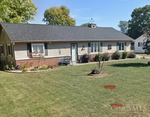 810 Charles St, Trenton, OH 45067