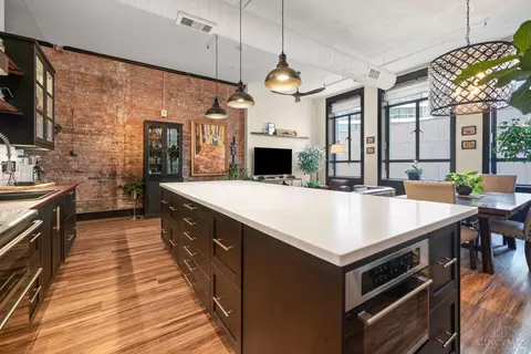417 Vine St #402, Cincinnati, OH 45202