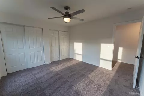 Bedroom - 1004 John St, Cincinnati, OH 45203 photo 1 of 7