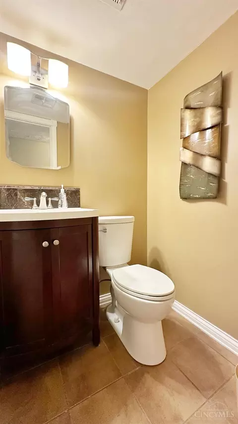 Bath - 8570 Comet Ct, Cincinnati, OH 45231 photo 1 of 3