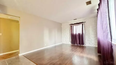 Living - 8570 Comet Ct, Cincinnati, OH 45231 photo 1 of 1