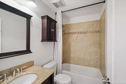 Bath - 320 Baum St, Cincinnati, OH 45202 photo 3 of 3