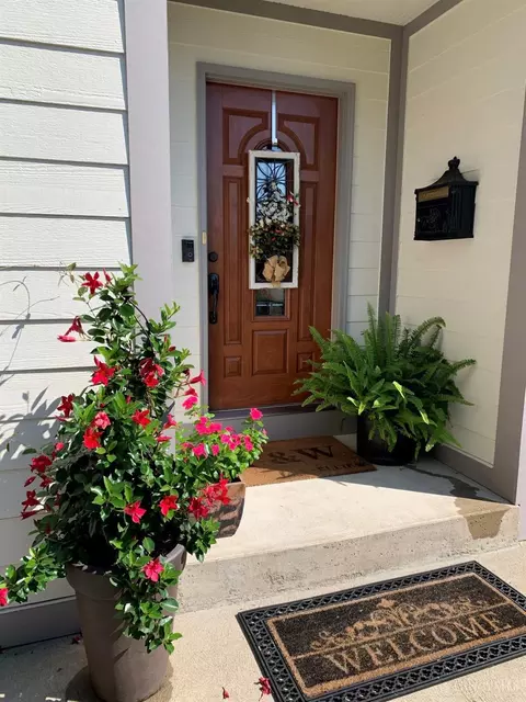 Entry Way - 320 Baum St, Cincinnati, OH 45202 photo 2 of 4