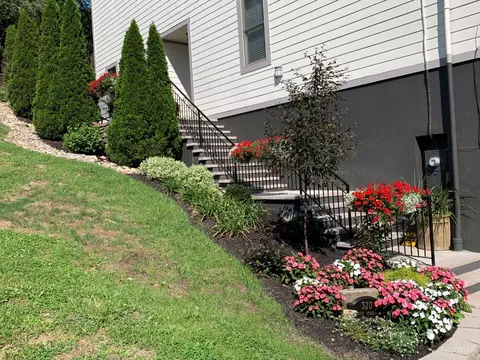Exterior - 320 Baum St, Cincinnati, OH 45202 photo 10 of 10