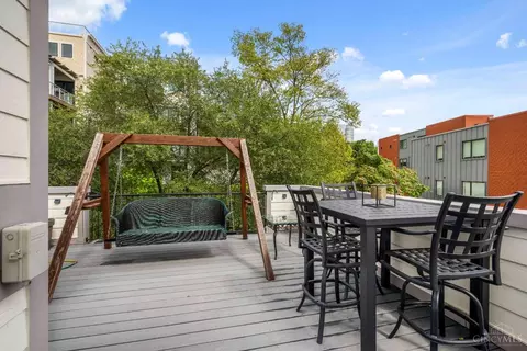 Exterior - 320 Baum St, Cincinnati, OH 45202 photo 7 of 10