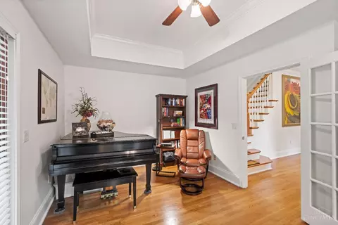Entry Way - 320 Baum St, Cincinnati, OH 45202 photo 4 of 4