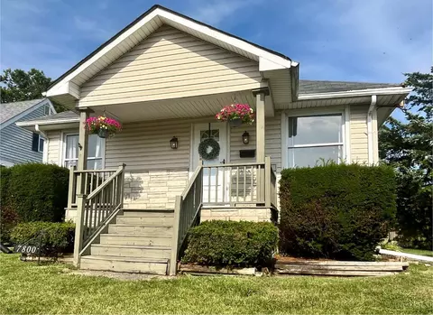 7800 Lake Ave, Deer Park, OH 45236