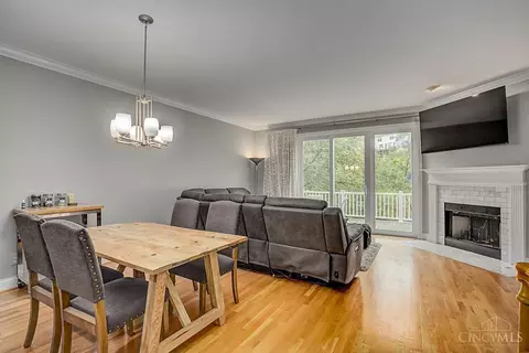 Dining - 480 Stanley Ave, Cincinnati, OH 45226 photo 2 of 2