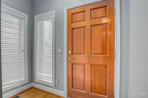 Entry Way - 480 Stanley Ave, Cincinnati, OH 45226 photo 1 of 1