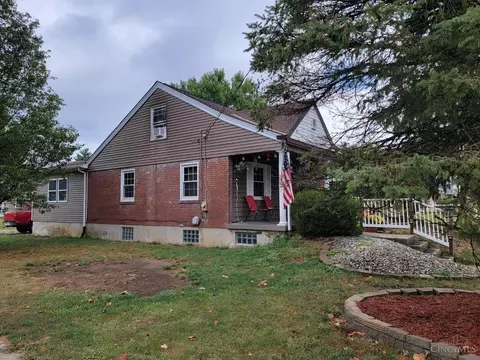 142 Tebbs Ave, Greendale, IN 47025