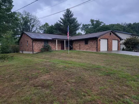 525 Sheldon St, Lawrenceburg, IN 47025