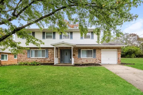 767 Cedarhill Dr, Cincinnati, OH 45240