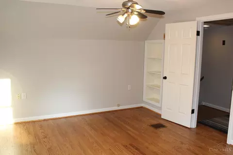1445 Burney Ln, Cincinnati, OH 45230 photo 13