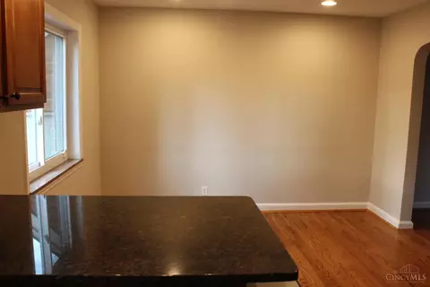 1445 Burney Ln, Cincinnati, OH 45230 photo 9