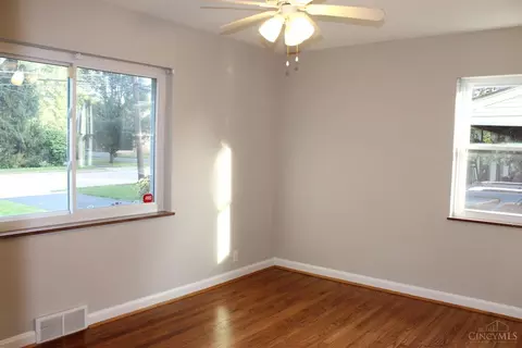 1445 Burney Ln, Cincinnati, OH 45230 photo 15