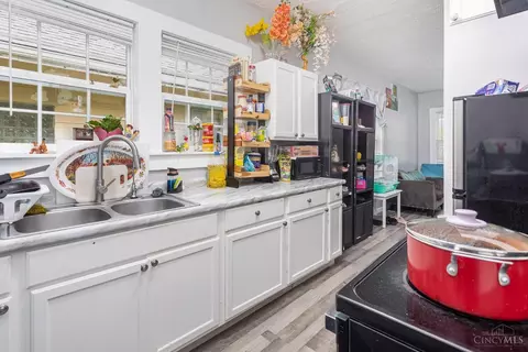 3340 Cavanaugh Ave, Cincinnati, OH 45211 photo 11