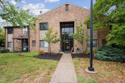 7641 Montgomery Rd #7, Cincinnati, OH 45236
