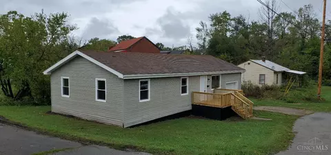 19 Central Ave, Peebles, OH 45660