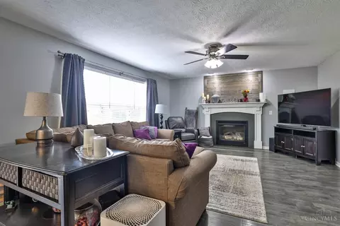 409 Barney Ct, Harrison, OH 45030 photo 9