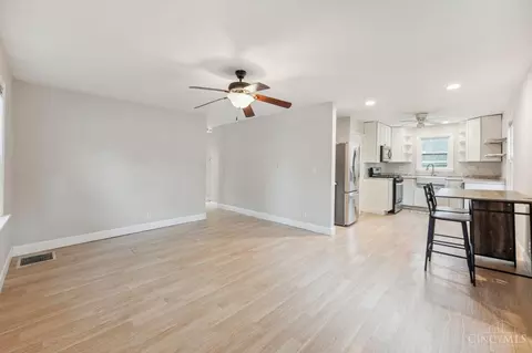 8402 St Clair Ave, Cincinnati, OH 45236 photo 5