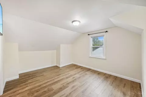 8402 St Clair Ave, Cincinnati, OH 45236 photo 25