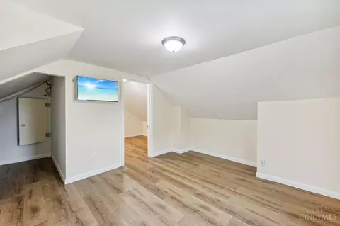 8402 St Clair Ave, Cincinnati, OH 45236 photo 24