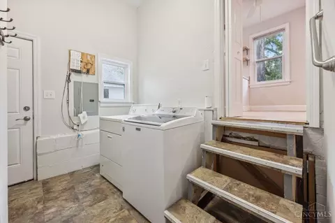 8402 St Clair Ave, Cincinnati, OH 45236 photo 28