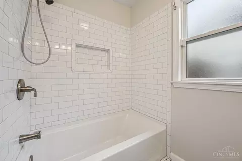 8402 St Clair Ave, Cincinnati, OH 45236 photo 20